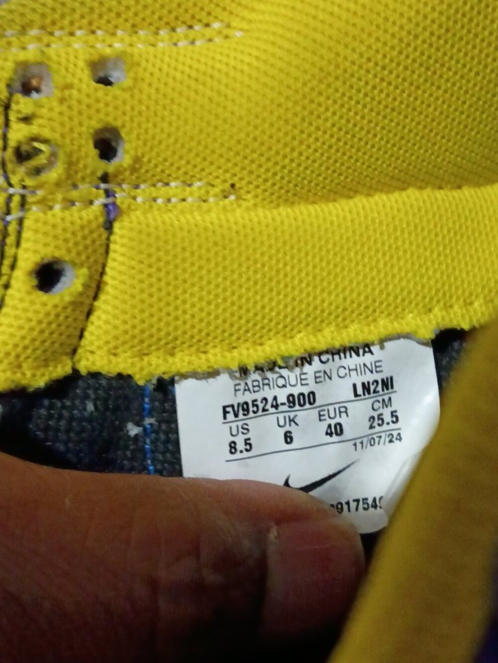 Women's Nike Dunk Low Yellow Purple Lakers Dunk Size 8.5 Los Angeles - Picture 2 of 15
